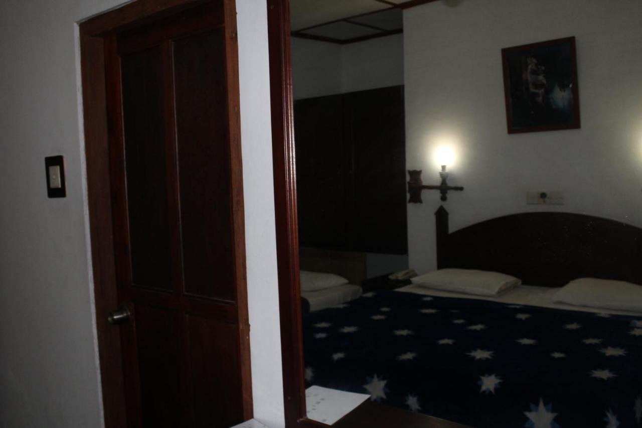 Hotel Silver Falls - Nuwara Eliya Dış mekan fotoğraf